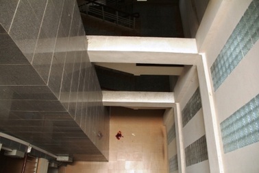 Bệnh nhân nhảy từ tầng 4 bệnh viện tự vẫn