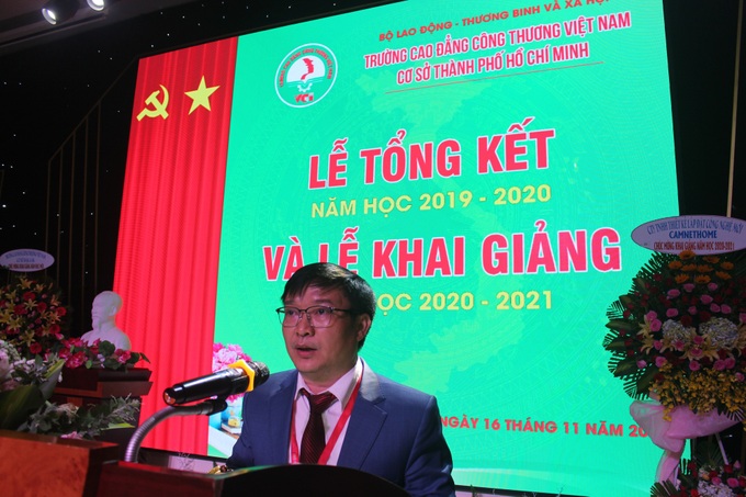 Trường CĐ Công thương Việt Nam cở sở TP.HCM: Tưng bừng tổ chức khai giảng năm học mới - Ảnh 4. Trường CĐ Công thương Việt Nam cở sở TP.HCM: Tưng bừng tổ chức khai giảng năm học mới - Ảnh 4.