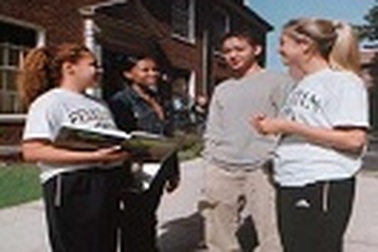 Học bổng bán phần tại trường cao đẳng Fellician - Mỹ