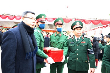 Hòa Bình: An táng 41 hài cốt liệt sĩ hy sinh thời kỳ chống Pháp