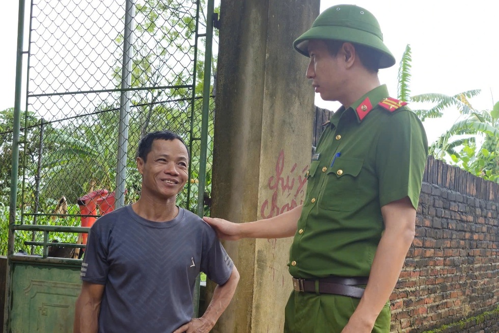 Những khung cảnh lịch sử giữa trận lụt lớn nhất 23 năm qua ở Thái Nguyên - 10 Những khung cảnh lịch sử giữa trận lụt lớn nhất 23 năm qua ở Thái Nguyên - 10