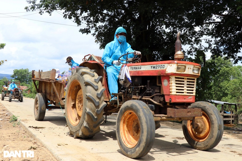 Chống giặc Covid-19 ở làng đồng bào Ê Đê - 5