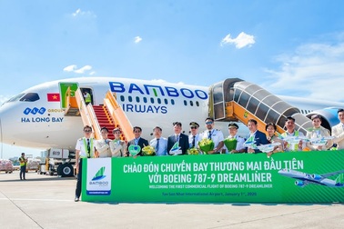 Máy bay thân rộng Boeing 787-9 Dreamliner 'Ha Long Bay' của Bamboo Airways thực hiện chuyến bay thương mại đầu tiên