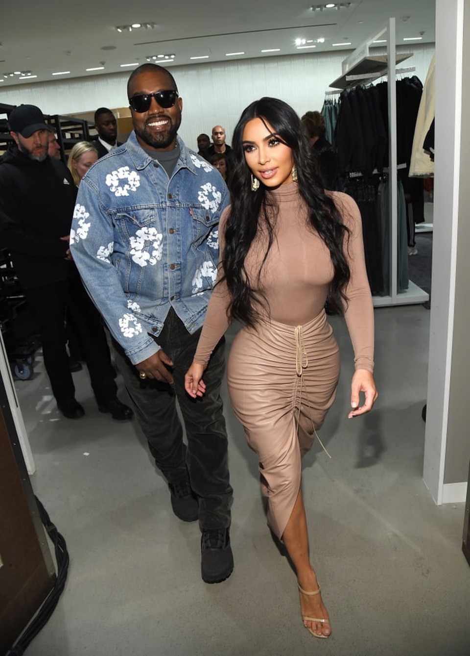 Tiết lộ gây choáng về khối tài sản khủng của Kim Kardashian - 7 Tiết lộ gây choáng về khối tài sản khủng của Kim Kardashian - 7