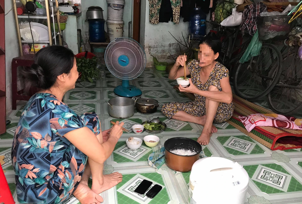 Cô gái kiệt sức trước vụ cháy 56 người chết, ám ảnh về hành lang khu trọ... - 5 Cô gái kiệt sức trước vụ cháy 56 người chết, ám ảnh về hành lang khu trọ... - 5