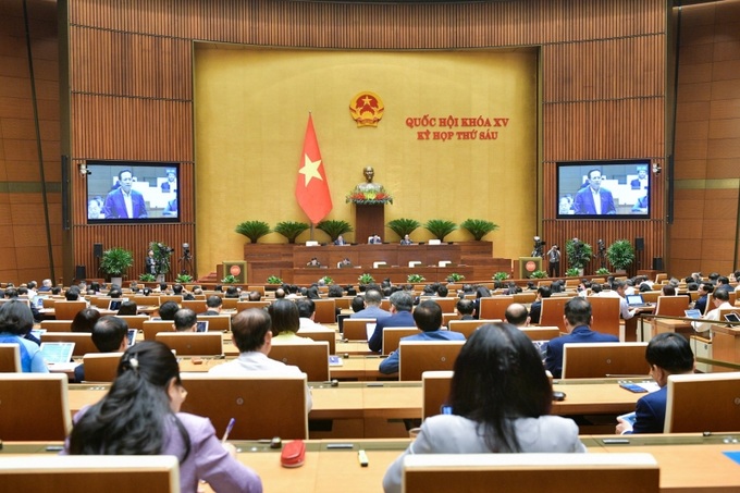 Toàn cảnh phiên thảo luận Hội trường