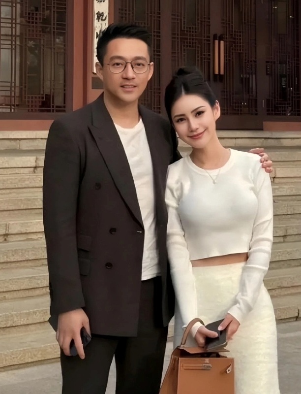 Vợ sắp cưới của Uông Tiểu Phi bị tố ngoại tình, có quá khứ ồn ào - 4