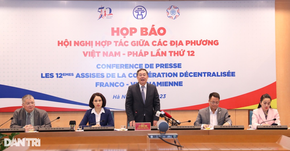 Trên 800 đại biểu dự hội nghị hợp tác Việt Nam - Pháp - 1 Trên 800 đại biểu dự hội nghị hợp tác Việt Nam - Pháp - 1