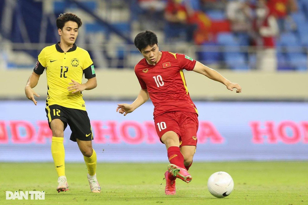 Báo Trung Quốc bình luận về việc Văn Lâm vắng mặt ở vòng loại World Cup - 2 Báo Trung Quốc bình luận về việc Văn Lâm vắng mặt ở vòng loại World Cup - 2