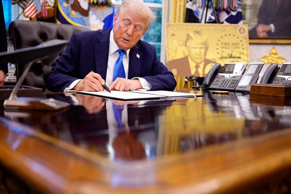 Mỹ giảm 80% giá thẻ vàng nhập cư - 1 Mỹ giảm 80% giá thẻ vàng nhập cư - 1