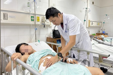 Sau ăn lẩu 1 tuần, nam thanh niên nhập viện cấp cứu