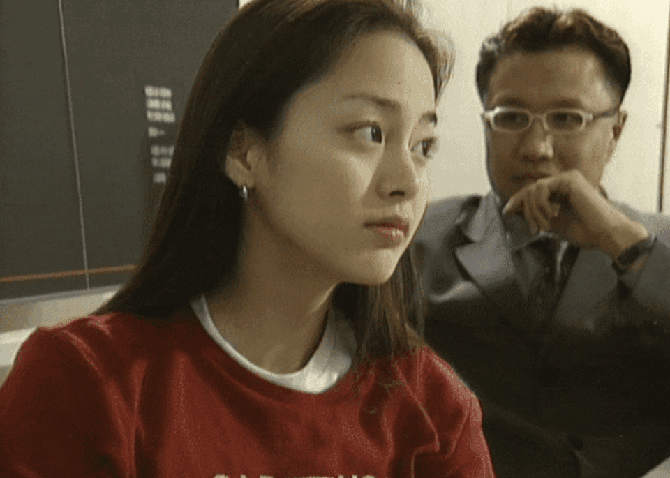 Dân mạng phát sốt vì ảnh tuổi 20 của Kim Tae Hee - 3 Dân mạng phát sốt vì ảnh tuổi 20 của Kim Tae Hee - 3