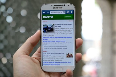 Cận cảnh Galaxy S4 dùng chip Snapdragon 600 tại Việt Nam