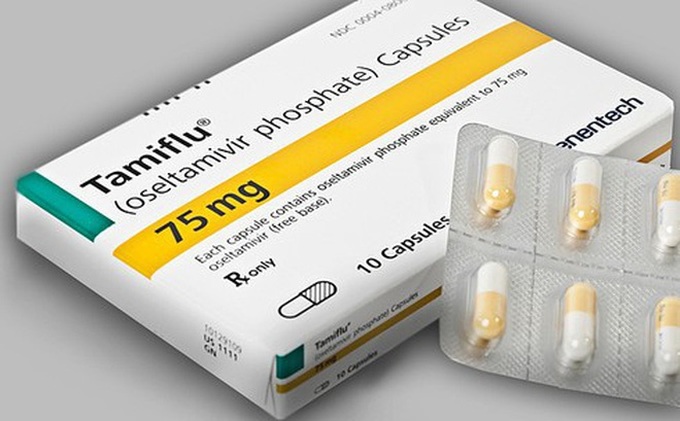 Trước diễn biến phức tạp của dịch cúm khiến nhu cầu sử dụng thuốc Tamiflu của người dân tăng cao, dẫn đến giá thuốc cũng bị đẩy lên một cách bất thường. Ảnh minh họa