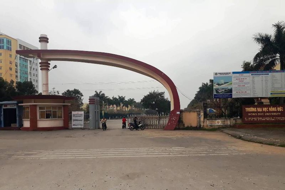 Trường Đại học Hồng Đức cho sinh viên nghỉ học 7 ngày để tránh dịch cúm virus Corona - 1 Trường Đại học Hồng Đức cho sinh viên nghỉ học 7 ngày để tránh dịch cúm virus Corona - 1