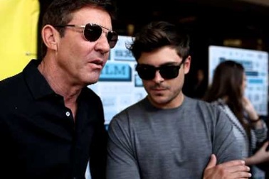 Zac Efron & Dennis Quaid hội ngộ trên thảm đỏ