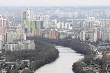 Nga: Bé trai 6 tuổi thoát chết thần kỳ dù rơi từ tầng 16