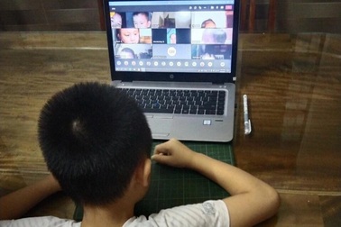 Ưu tiên tập trung dạy trực tuyến các môn Tiếng Việt, Toán, Ngoại ngữ