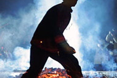 Thi gan cùng thần lửa