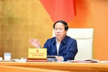 "Cửa hàng xăng dầu đóng cửa, không bán hàng là trách nhiệm Bộ Công Thương"