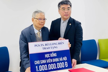 Thầy giáo 88 tuổi tặng sinh viên nghèo 1 tỷ đồng