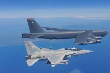 Không quân Mỹ tuần tra chung với Philippines ở Biển Đông
