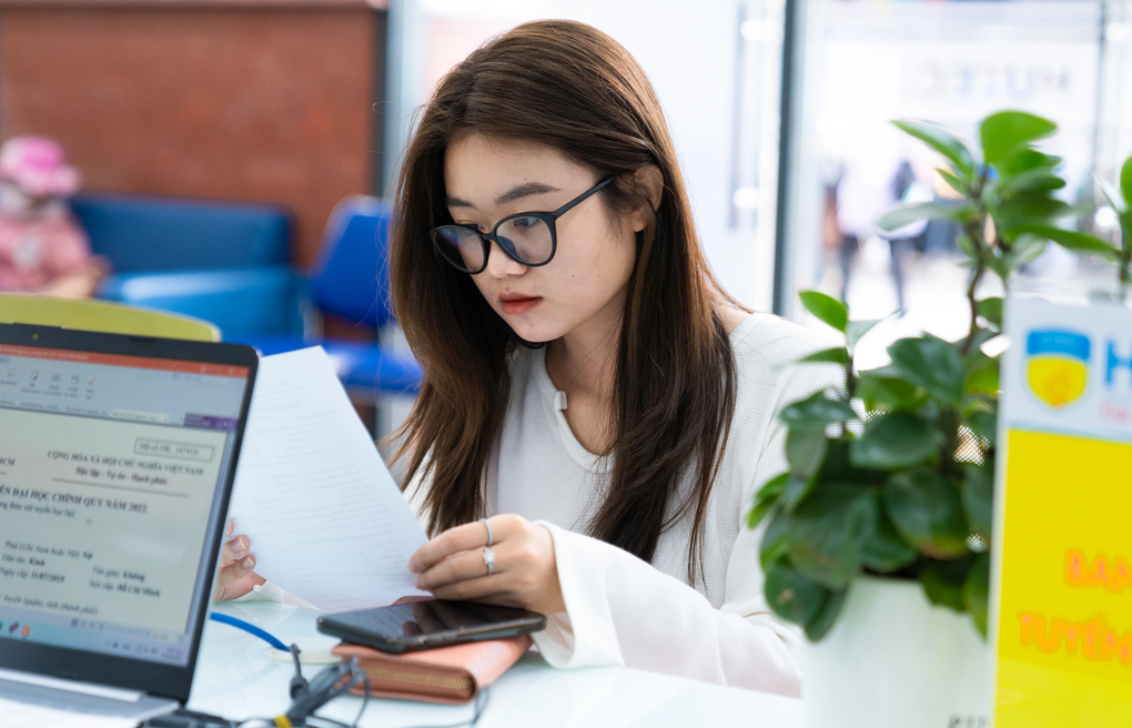 Nhiều trường đại học ở TPHCM công bố điểm chuẩn trúng tuyển - 1 Nhiều trường đại học ở TPHCM công bố điểm chuẩn trúng tuyển - 1