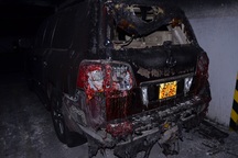 Những chiếc ô tô tan chảy trong tầng hầm chung cư Carina Plaza