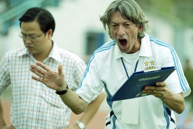 ĐT Long An: Mang vai kẻ “kẻ phá bĩnh”? 