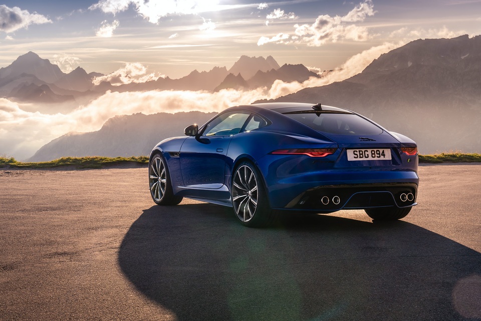 Jaguar F-Type mới ra mắt, phân bổ động cơ từng thị trường - 5 Jaguar F-Type mới ra mắt, phân bổ động cơ từng thị trường - 5