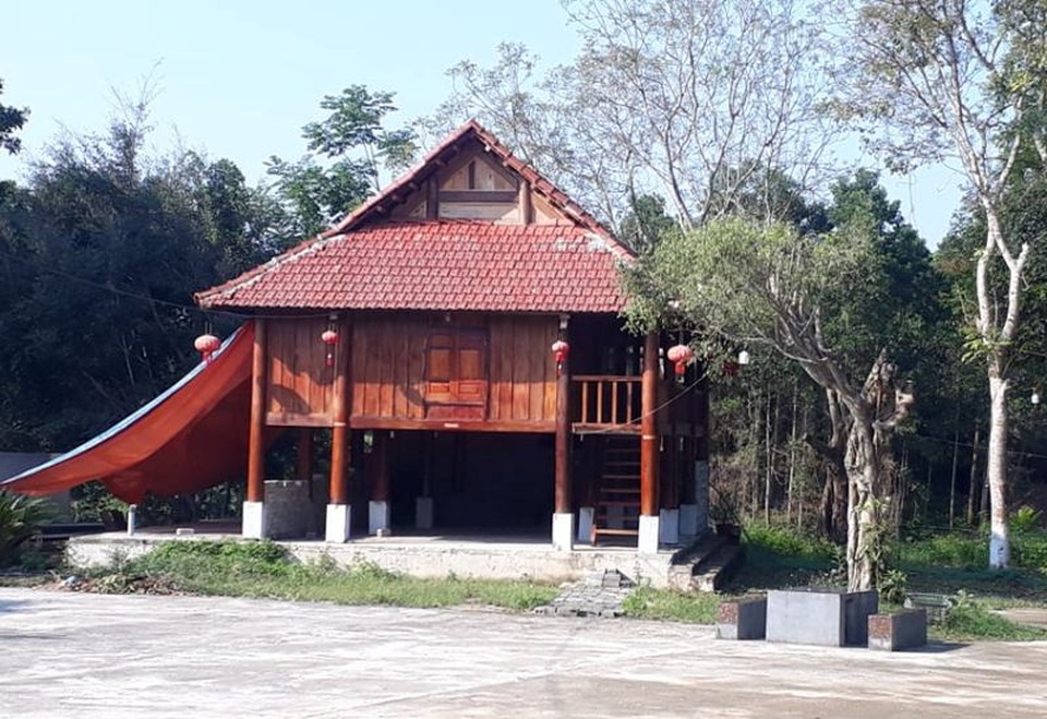 Xây dựng nhà sàn trái phép trong khu di tích lịch sử văn hóa - 2 Xây dựng nhà sàn trái phép trong khu di tích lịch sử văn hóa - 2