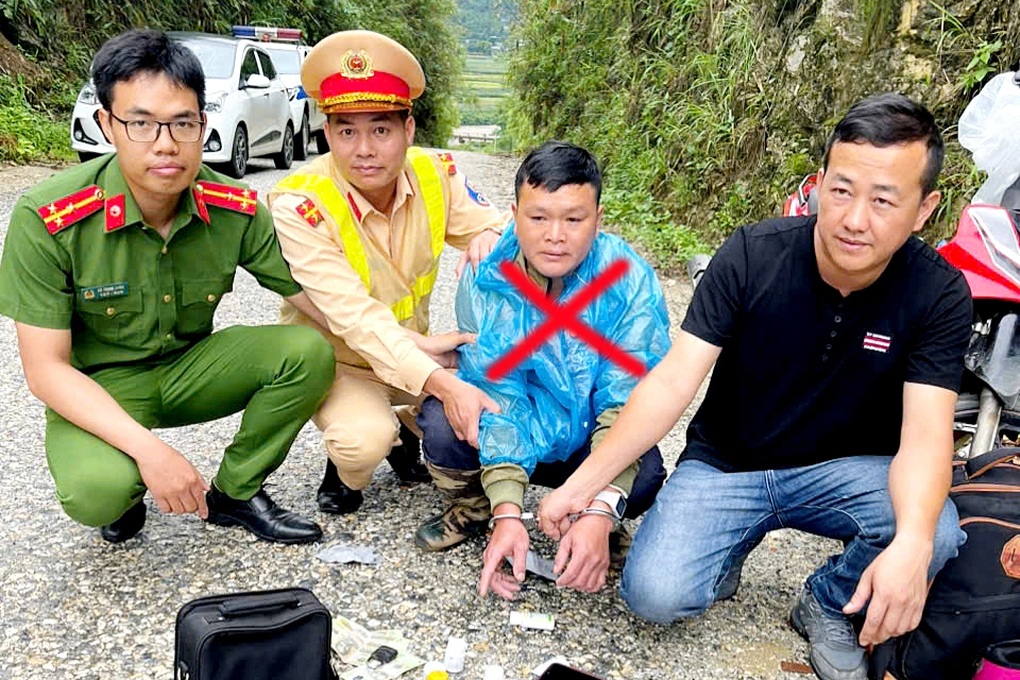 Người nghiện ma túy tích trữ Methadone rồi bán cho các con nghiện - 1 Người nghiện ma túy tích trữ Methadone rồi bán cho các con nghiện - 1