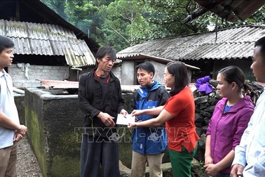 Sét đánh 1 người chết, 3 người bị thương