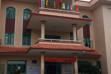 3 cán bộ dùng bằng giả bị cách hết chức vụ trong Đảng