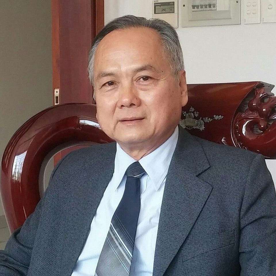 PGS.TS Đỗ Văn Xê thôi chức Hiệu trưởng trường ĐH Hùng Vương TPHCM - 1 PGS.TS Đỗ Văn Xê thôi chức Hiệu trưởng trường ĐH Hùng Vương TPHCM - 1