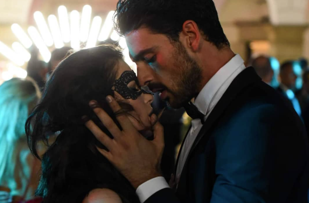 Phim 365 Days 2 bị chỉ trích vì ngập cảnh nóng, nội dung rỗng tuếch - 1