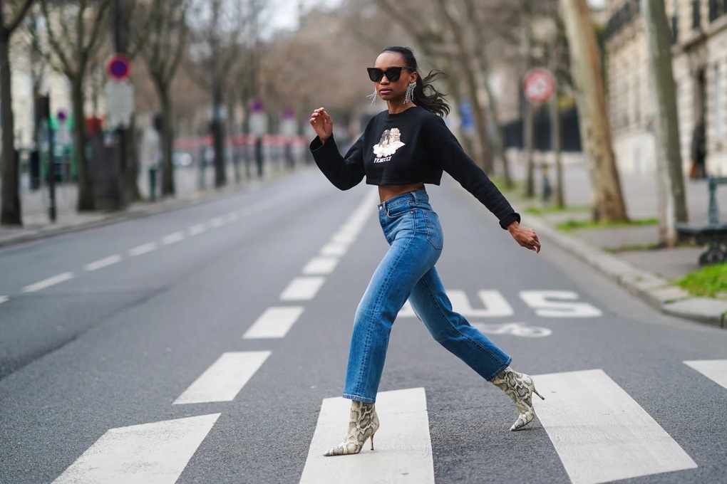 Kết hợp giày boots và quần jeans thế nào để trông sành điệu? - 7 Kết hợp giày boots và quần jeans thế nào để trông sành điệu? - 7