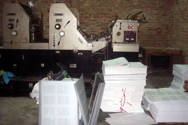 Hà Nội: Đề nghị truy tố giám đốc in sách lậu