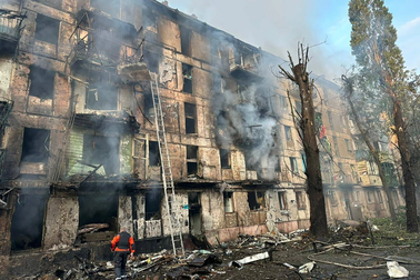 Nga ồ ạt tập kích quê nhà Tổng thống Ukraine