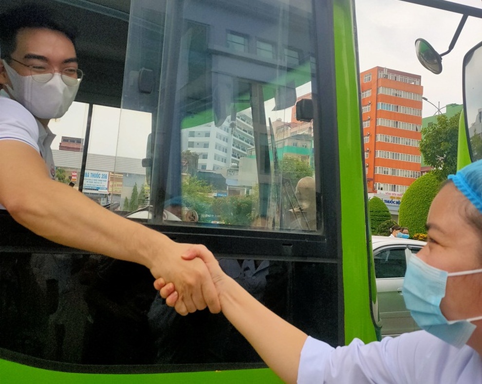 Bí thư Thái Nguyên hẹn đoàn BS chi viện TPHCM: Ngày về trong chiến thắng! - 6 Bí thư Thái Nguyên hẹn đoàn BS chi viện TPHCM: Ngày về trong chiến thắng! - 6