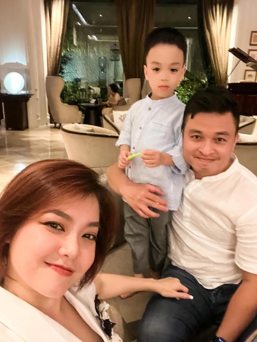 Cựu thành viên nhóm Mắt Ngọc: Tôi cũng phải đối mặt với áp lực ngoại hình - 3 Cựu thành viên nhóm Mắt Ngọc: Tôi cũng phải đối mặt với áp lực ngoại hình - 3