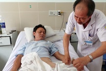 Nắn trật khớp, “thầy lang” bẻ gãy xương đùi bệnh nhân