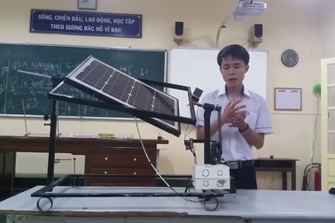 Nguyên lý hoạt động Hệ thống nhật động pin năng lượng Mặt trời theo hệ tọa độ xích đạo thiên cầu