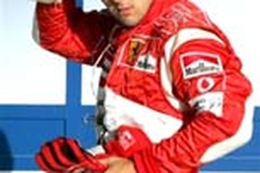 "Chim mồi" của Schumacher bị phạt