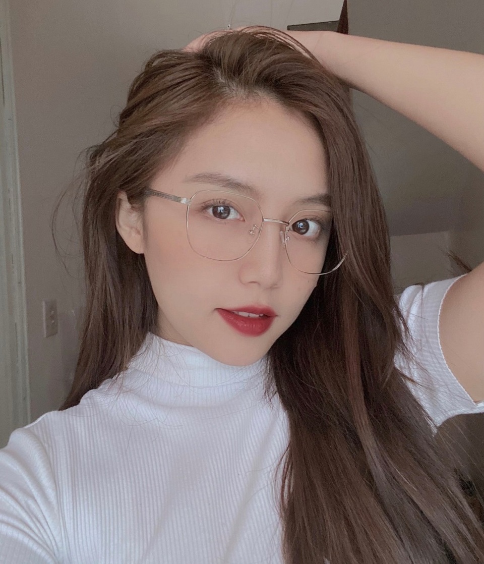 Thương hiệu kính mắt Lily: Giúp các tín đồ thời trang biến hóa đa dạng, cân mọi phong cách - 1 Thương hiệu kính mắt Lily: Giúp các tín đồ thời trang biến hóa đa dạng, cân mọi phong cách - 1
