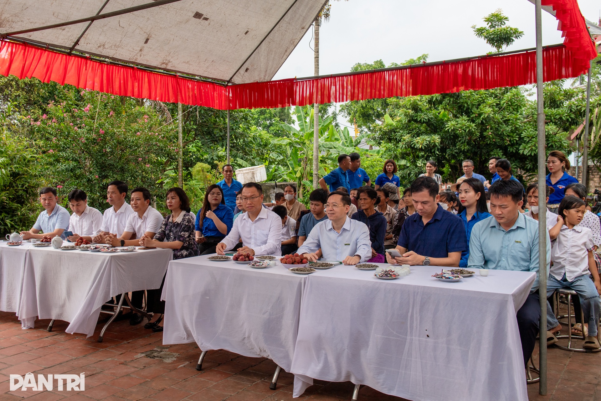 Nhờ sự giúp đỡ của bạn đọc, 3 hộ đặc biệt khó khăn ở Ba Vì sắp có nhà mới - 2 Nhờ sự giúp đỡ của bạn đọc, 3 hộ đặc biệt khó khăn ở Ba Vì sắp có nhà mới - 2