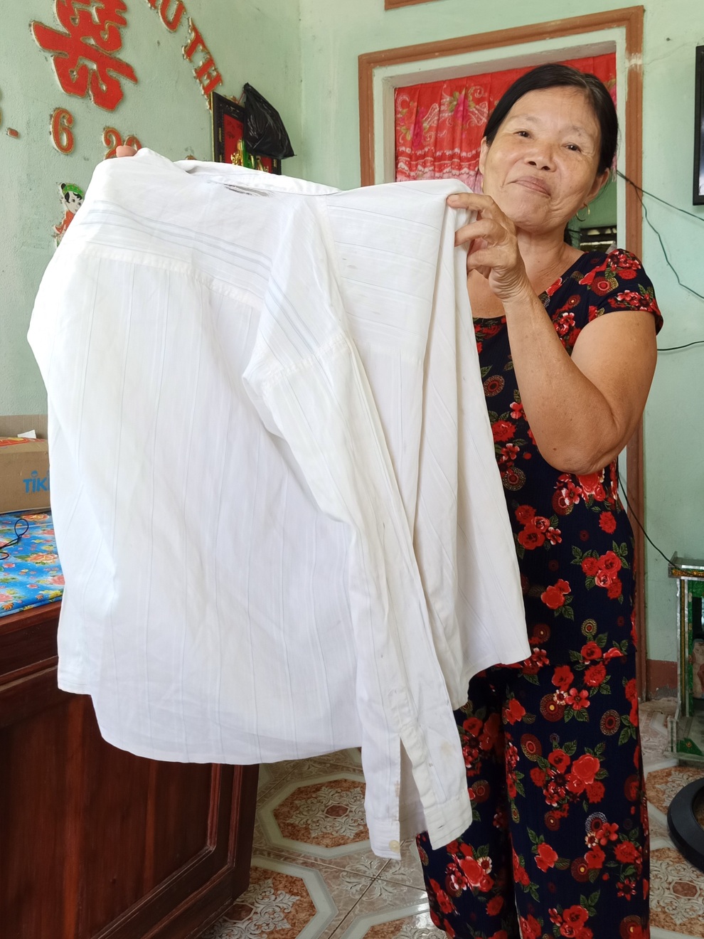 Chuyện về thương binh dành tiền vá đường, trồng hoa để làm đẹp xóm làng - 2 Chuyện về thương binh dành tiền vá đường, trồng hoa để làm đẹp xóm làng - 2