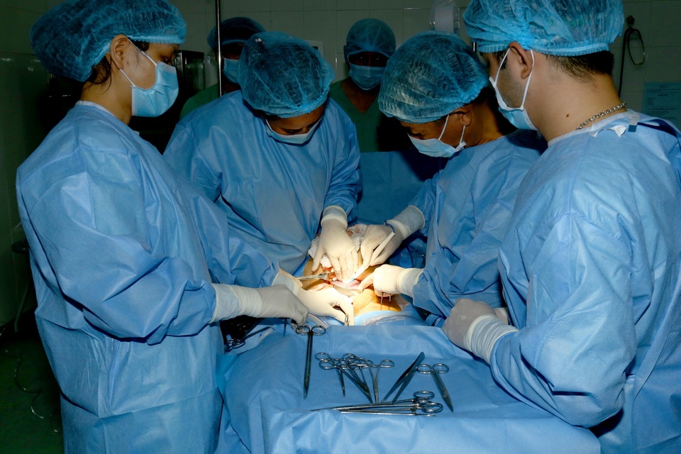 Mổ đẻ thành công cho sản phụ mắc chứng tăng đông máu hiếm gặp - 2 Mổ đẻ thành công cho sản phụ mắc chứng tăng đông máu hiếm gặp - 2