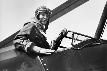 Vụ biến mất bí ẩn của nữ phi công đầu tiên bay vòng quanh thế giới