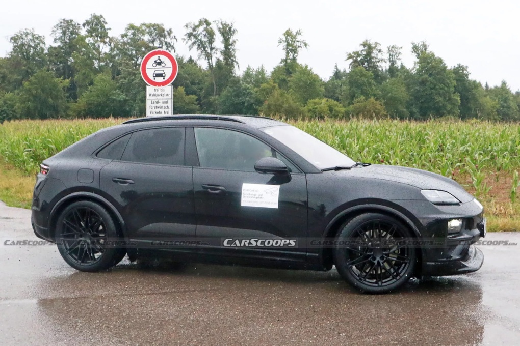 Porsche Macan EV chạy điện lộ diện, thiết kế khác đáng kể bản chạy xăng - 4 Porsche Macan EV chạy điện lộ diện, thiết kế khác đáng kể bản chạy xăng - 4
